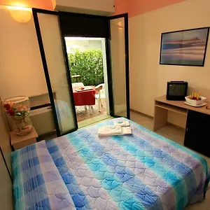 Brown Aparthotel